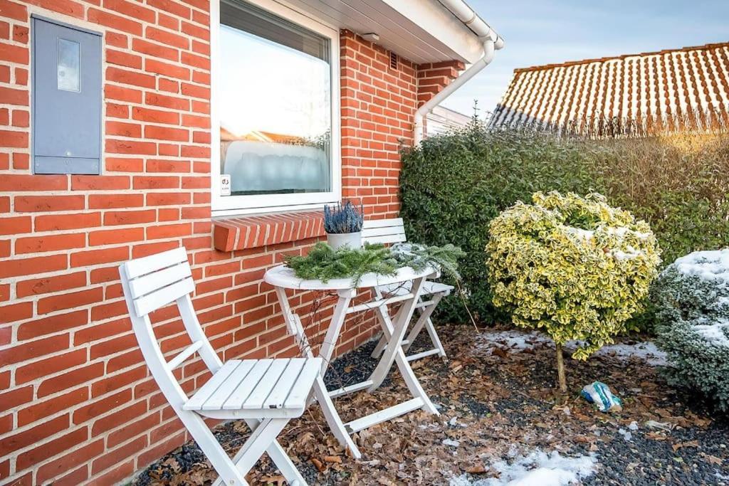 Nice And Cozy Family House At Billund Center Екстериор снимка